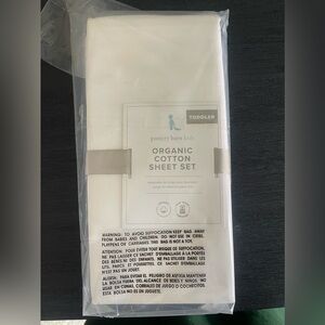 New - pottery barn kids white toddler sheet set
